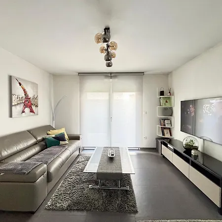 Apartment Robertsau, Jardin En Straßburg